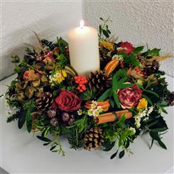Roundwood Christmas Blooms