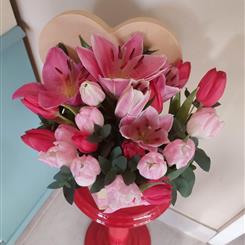 Blush Hatbox